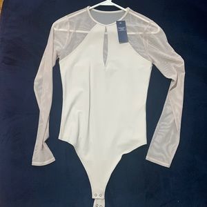 Abercrombie body suit sheer sleeves NWT size Small